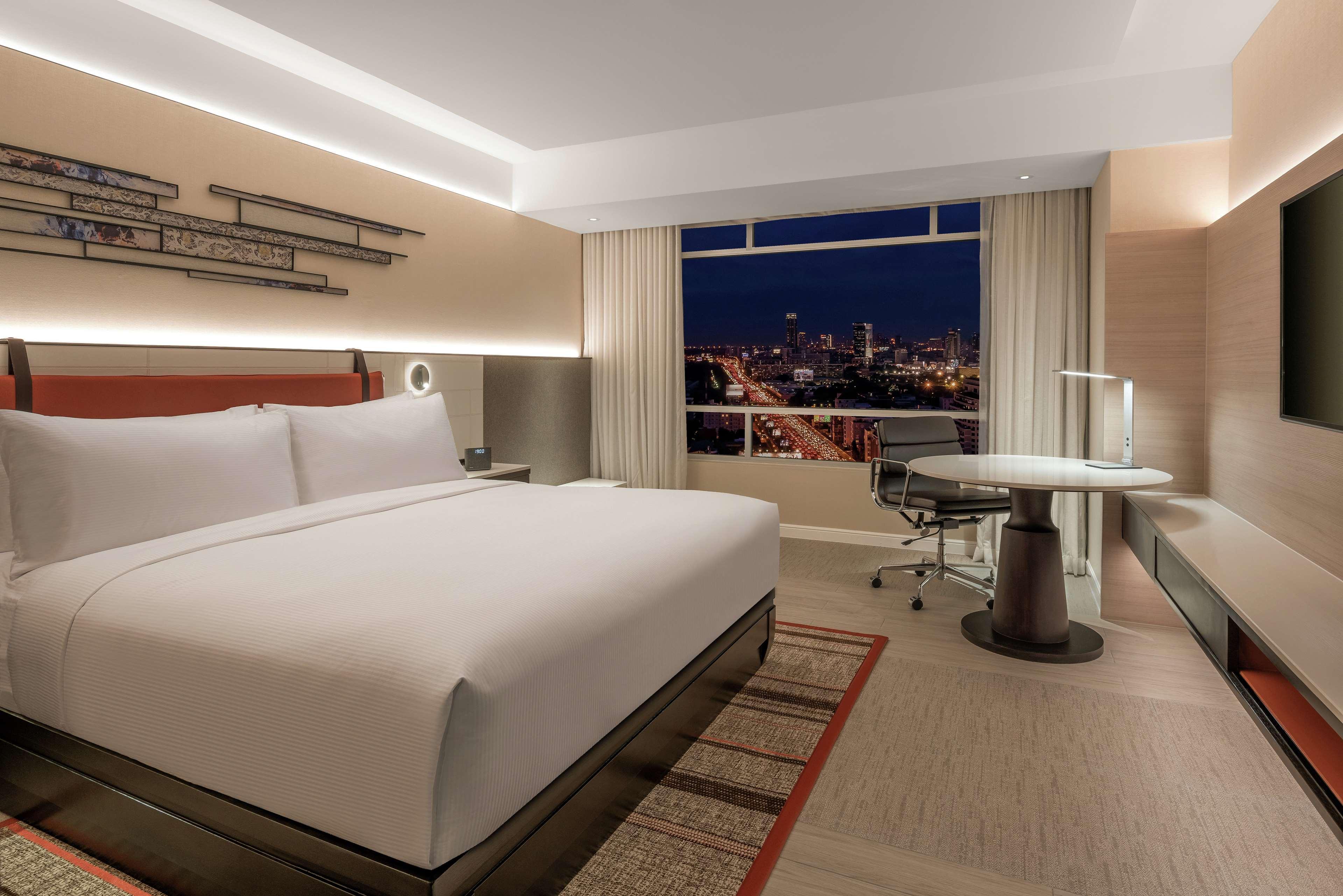 Hotel Doubletree By Hilton Ploenchit 4*